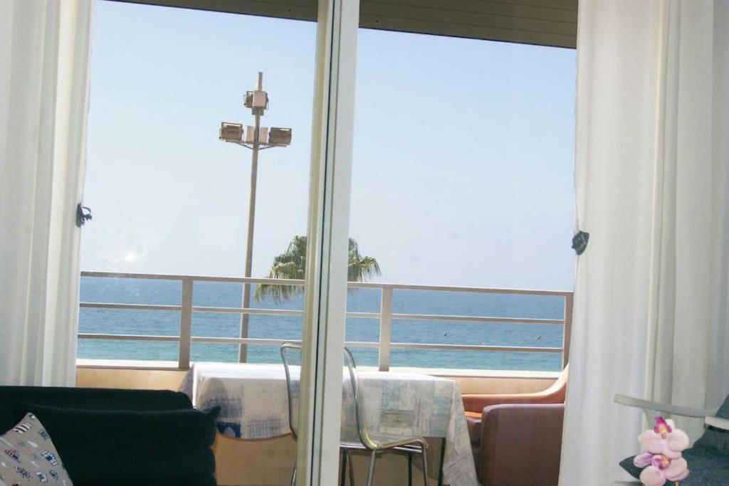 Cadiz Paseo Maritimo Playa Victoria Frontal Mar Apartment Luaran gambar